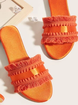 Летние тапочки с кисточками для женщин Мода Повседневные сандалии на плоской подошве Роскошные дизайнерские мюли Плоская Богемия Пляжная обувь Sandalias De Mujer